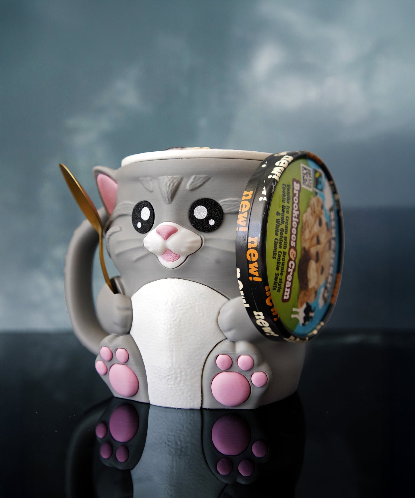 Cuddles the Cat Ice-Cream Pint Holder 🐱❄️