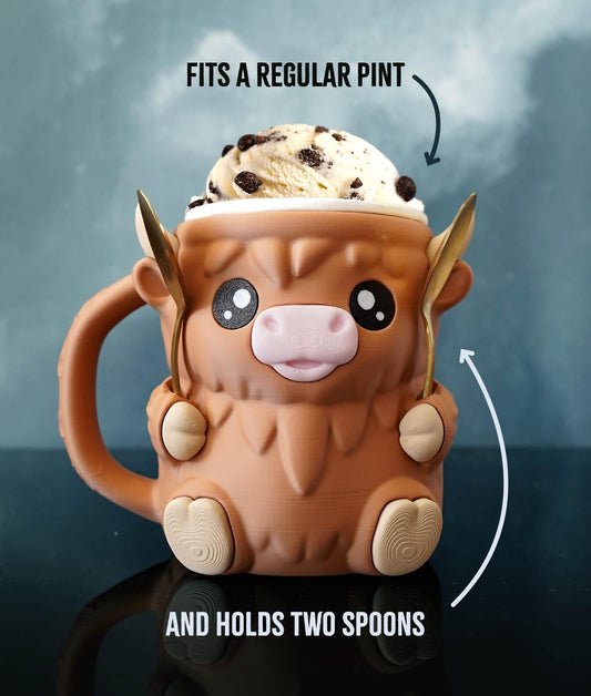 Ferdinand, the Highland Cow Ice Pint Holder