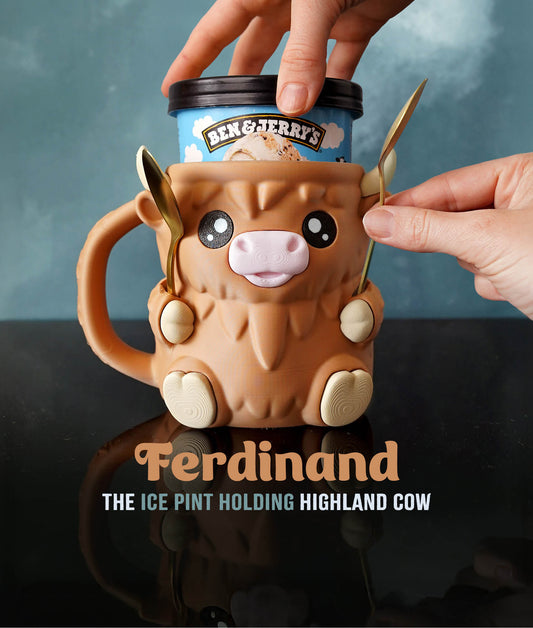 Ferdinand, the Highland Cow Ice Pint Holder